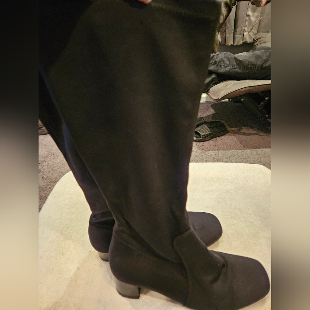 LA CANADIENNE BLACK STRETCH BOOTS